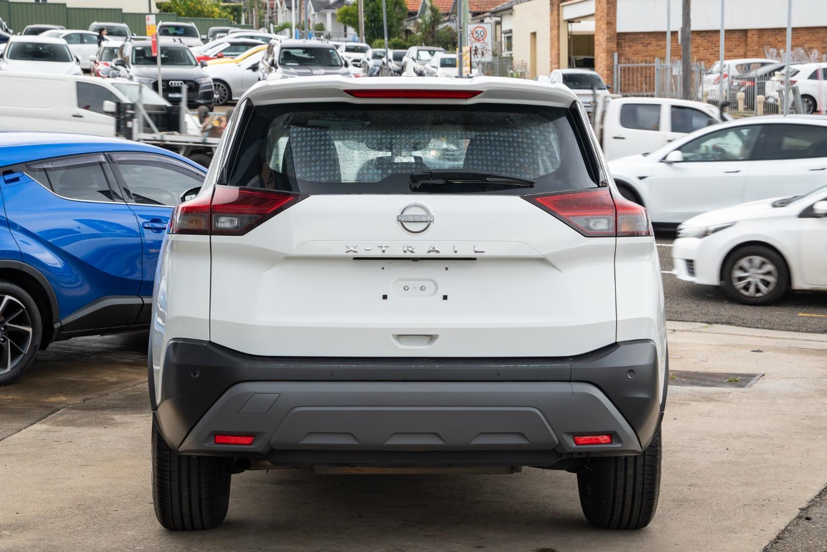2024 Nissan X-TRAIL ST in White