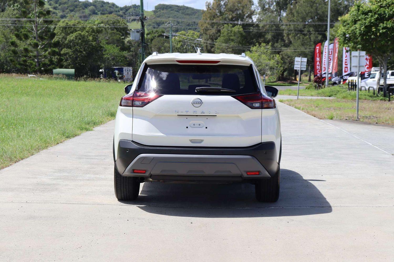 2025 Nissan X-TRAIL ST-L in White