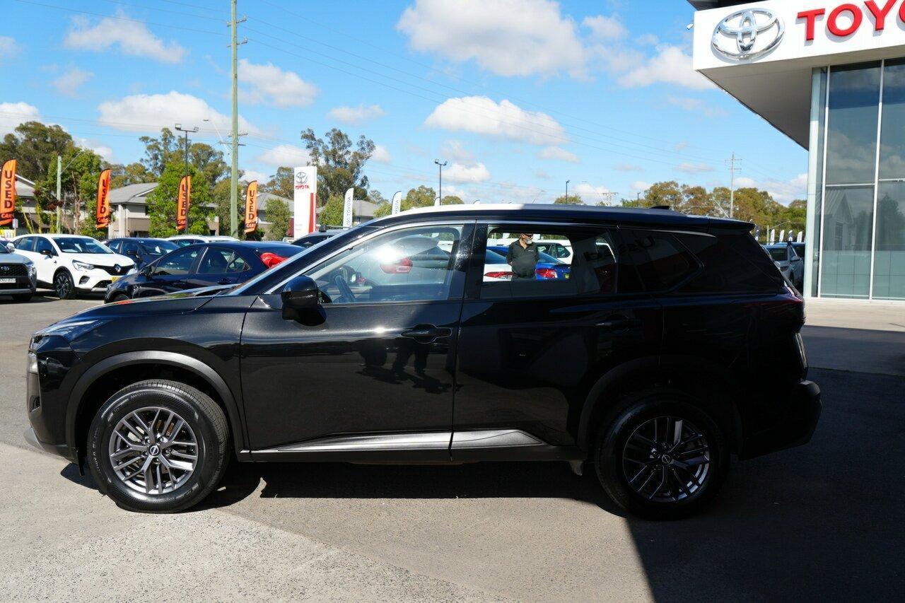 2024 Nissan X-TRAIL ST in Black