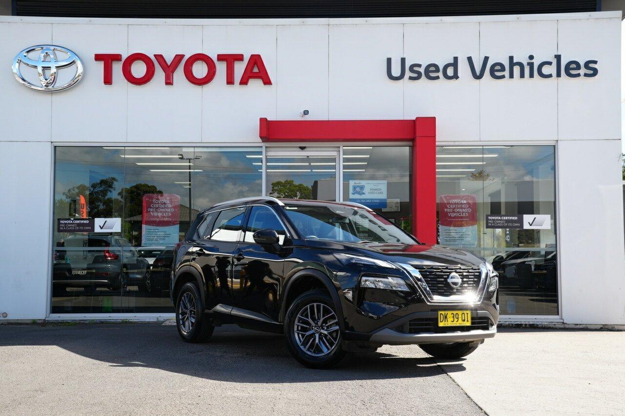 2024 Nissan X-TRAIL ST in Black