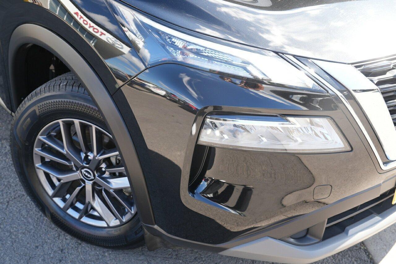2024 Nissan X-TRAIL ST in Black