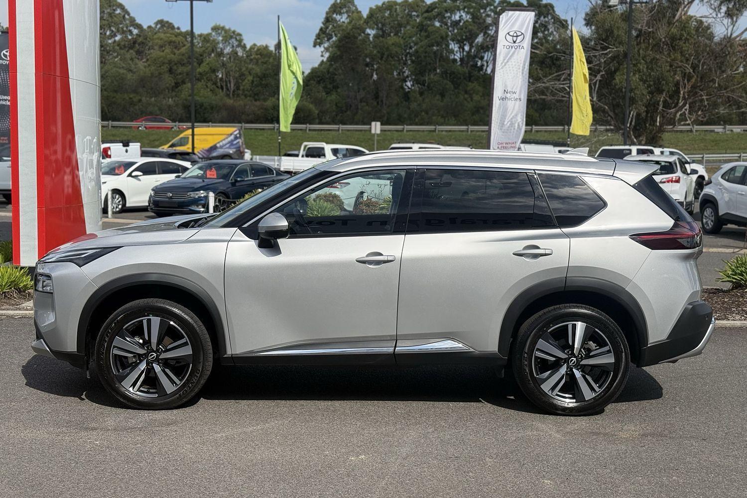 2025 Nissan X-TRAIL Ti-L e-POWER in Silver