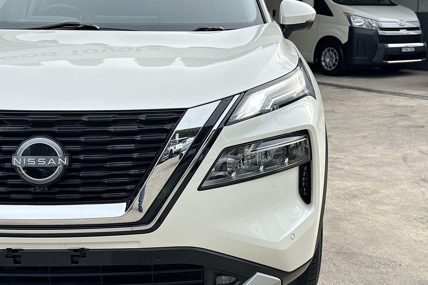 2023 Nissan X-TRAIL Ti in White