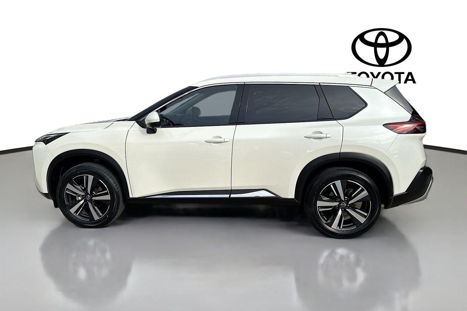 2023 Nissan X-TRAIL Ti in White