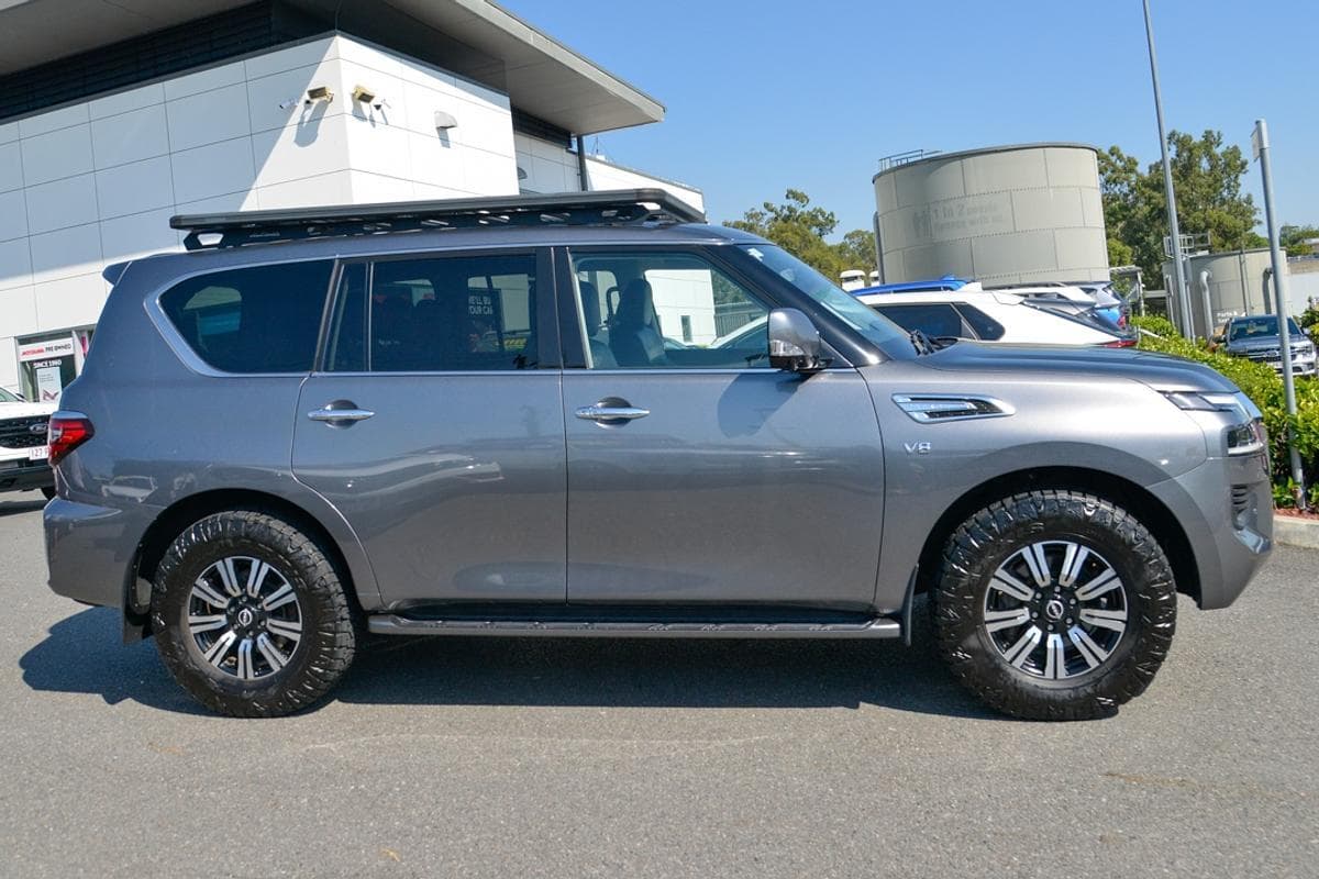 2022 Nissan Patrol Ti in Grey