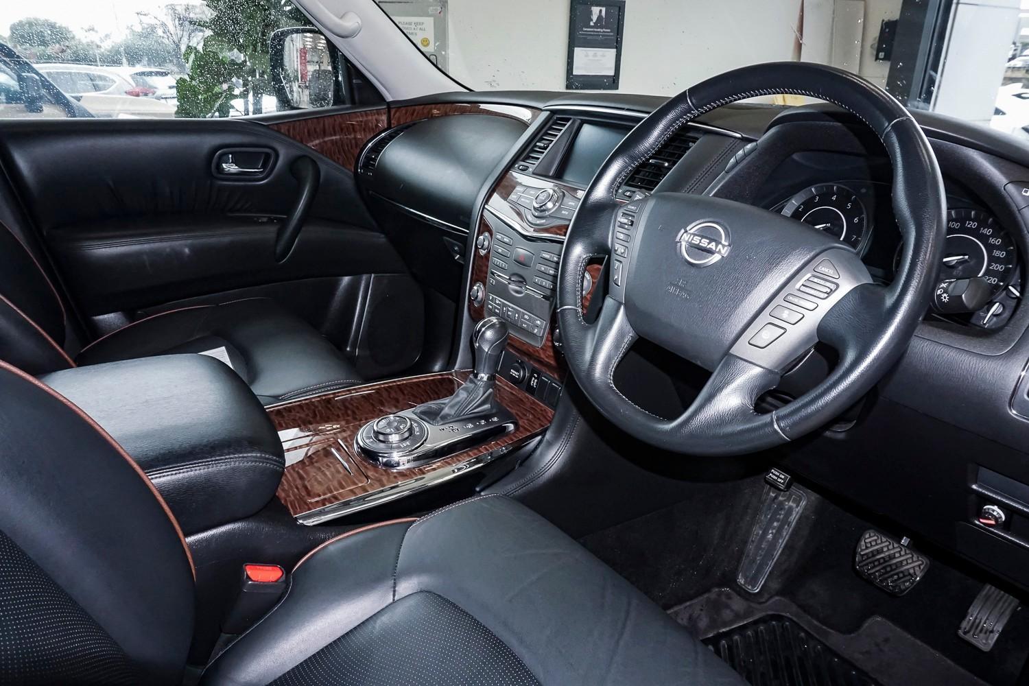 2022 Nissan Patrol Ti in Grey