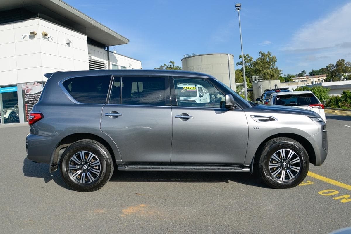 2024 Nissan Patrol Ti in Grey