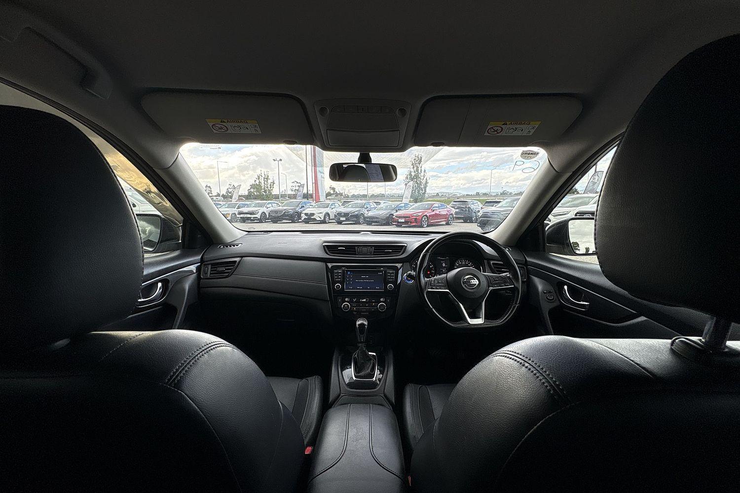 2017 Nissan X-TRAIL ST-L in Other