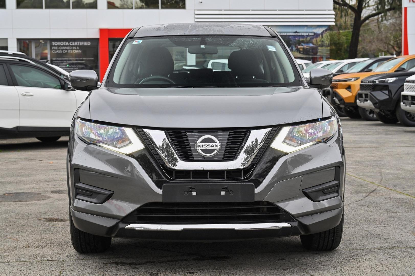 2019 Nissan X-TRAIL ST in Grey