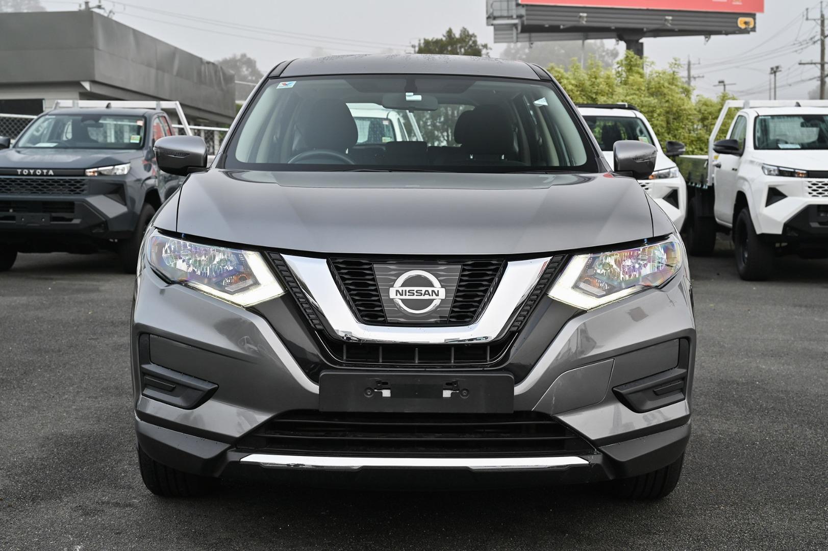 2019 Nissan X-TRAIL ST in Grey