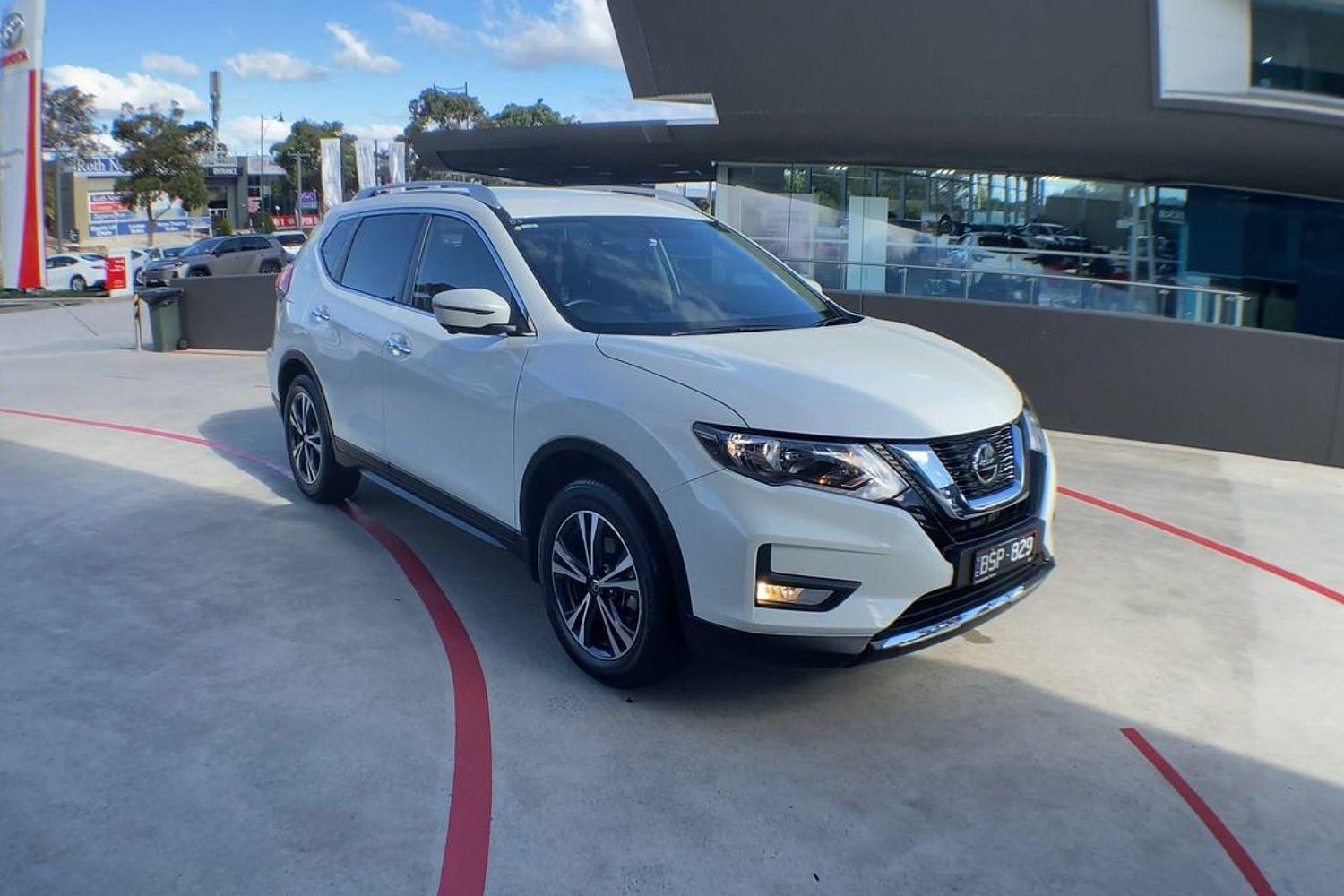 2021 Nissan X-TRAIL ST-L in White
