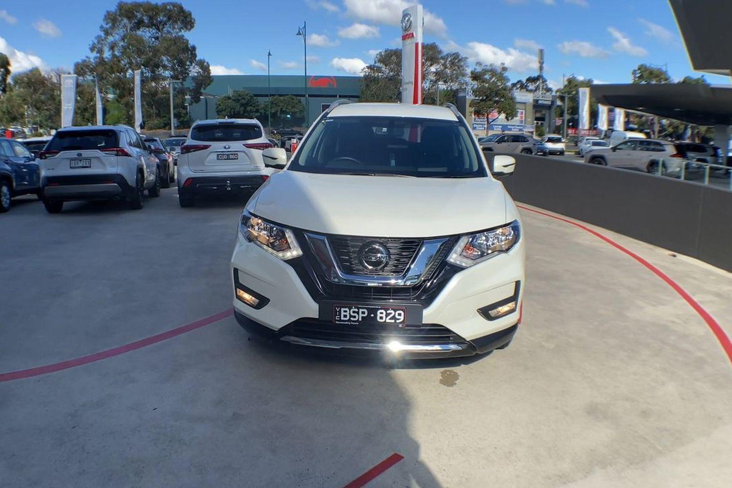 2021 Nissan X-TRAIL ST-L in White