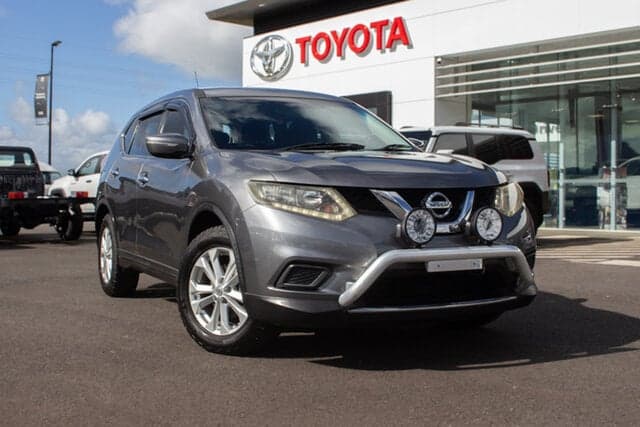 2014 Nissan X-TRAIL ST in Silver