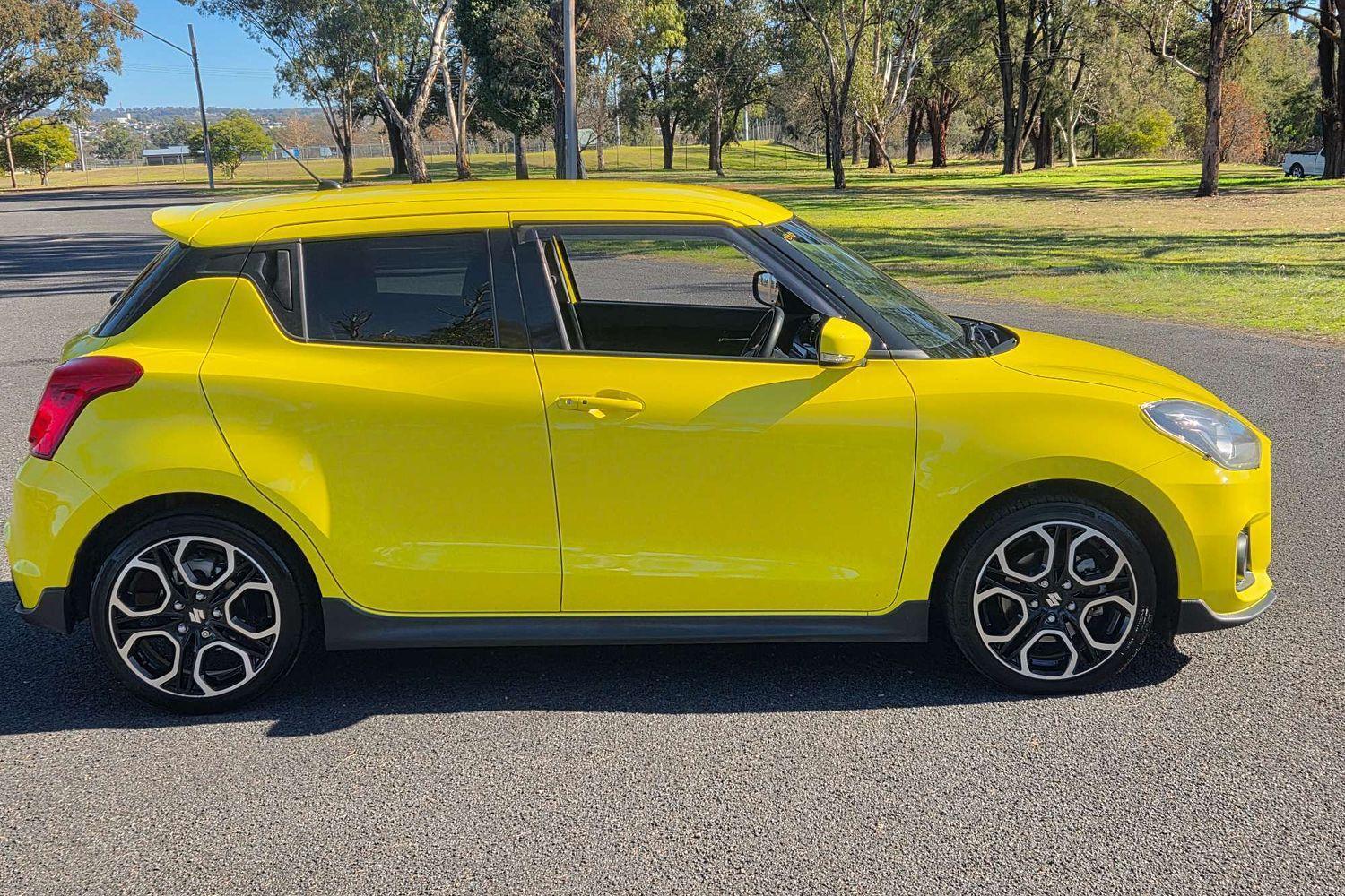 2018 Suzuki Swift Sport in Champion Yellow