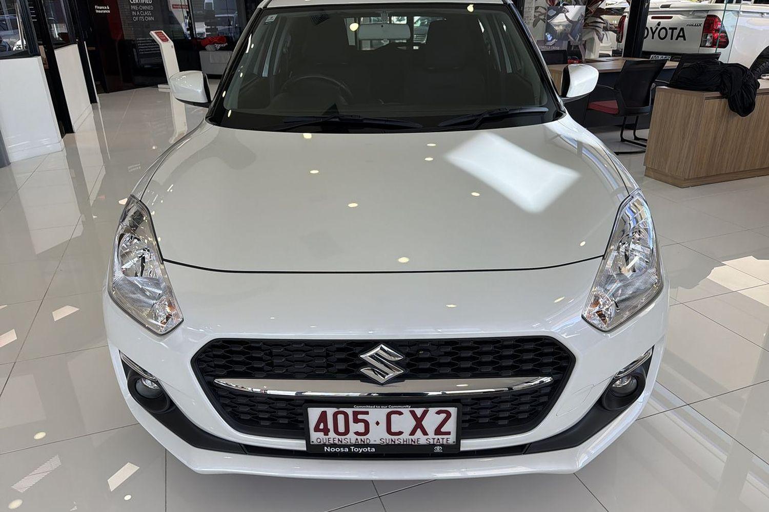 2021 Suzuki Swift GL Navigator in White