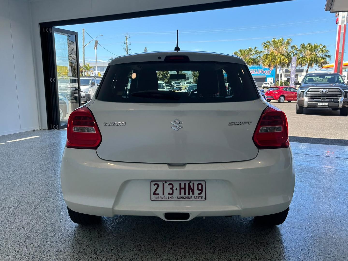 2023 Suzuki Swift GL in White