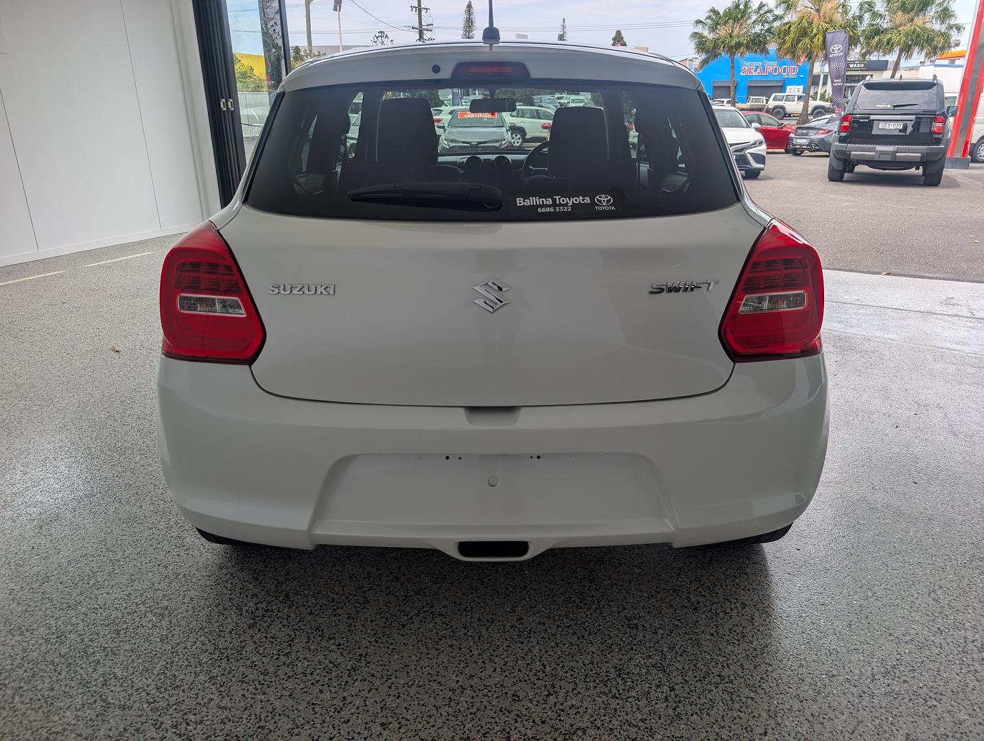 2023 Suzuki Swift GL in White