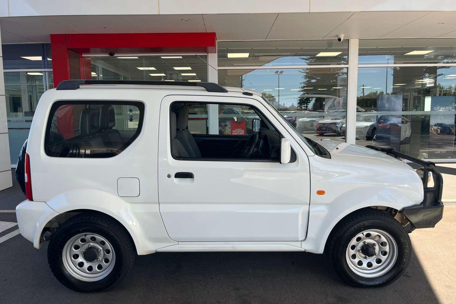2010 Suzuki Jimny Sierra in White