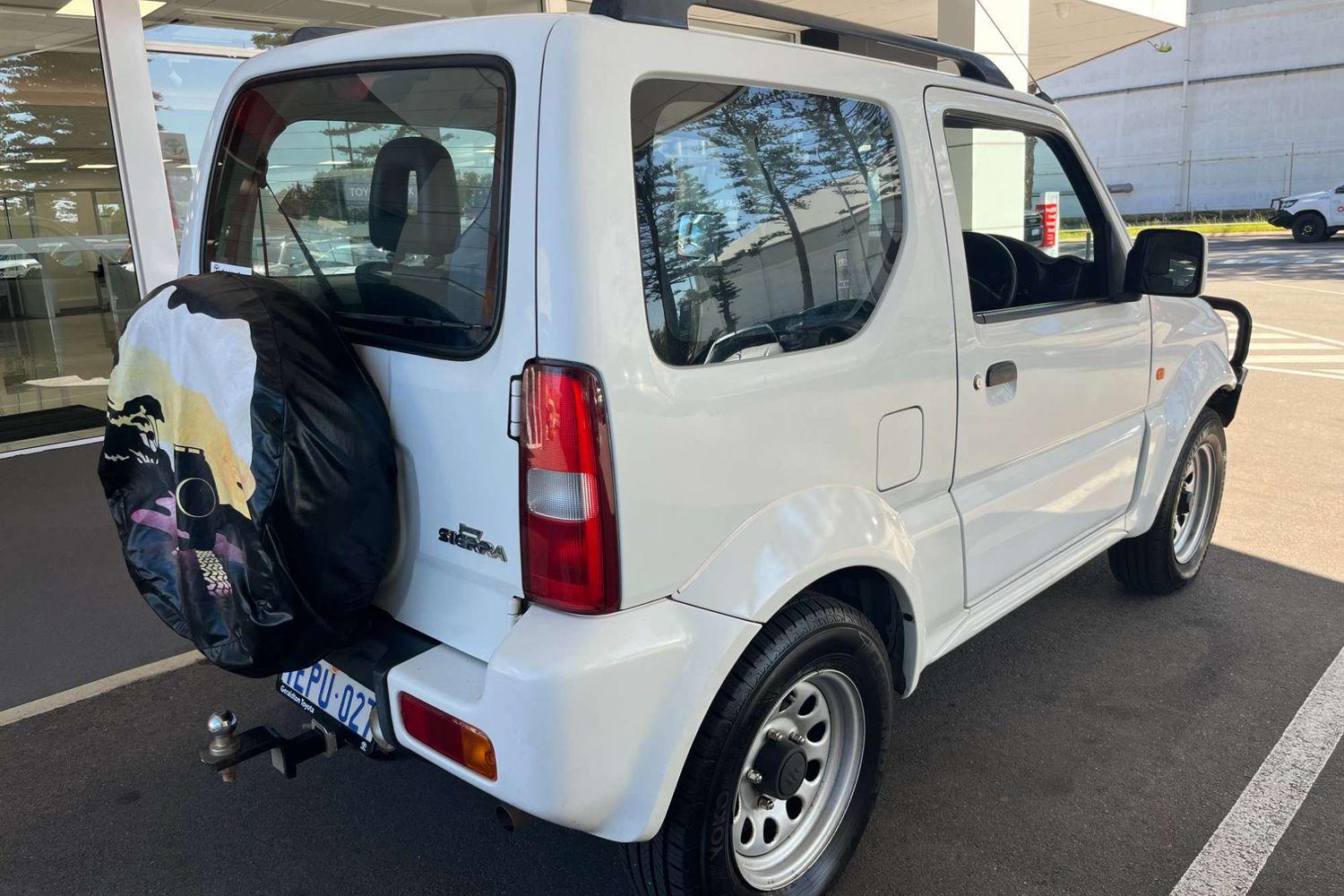 2010 Suzuki Jimny Sierra in White