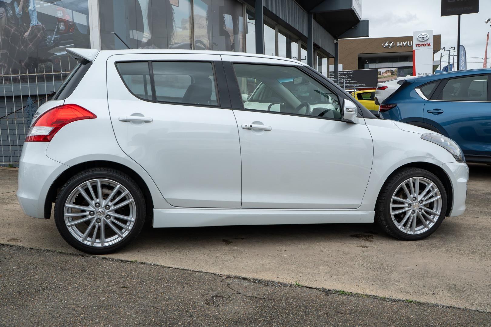 2015 Suzuki Swift Sport in White