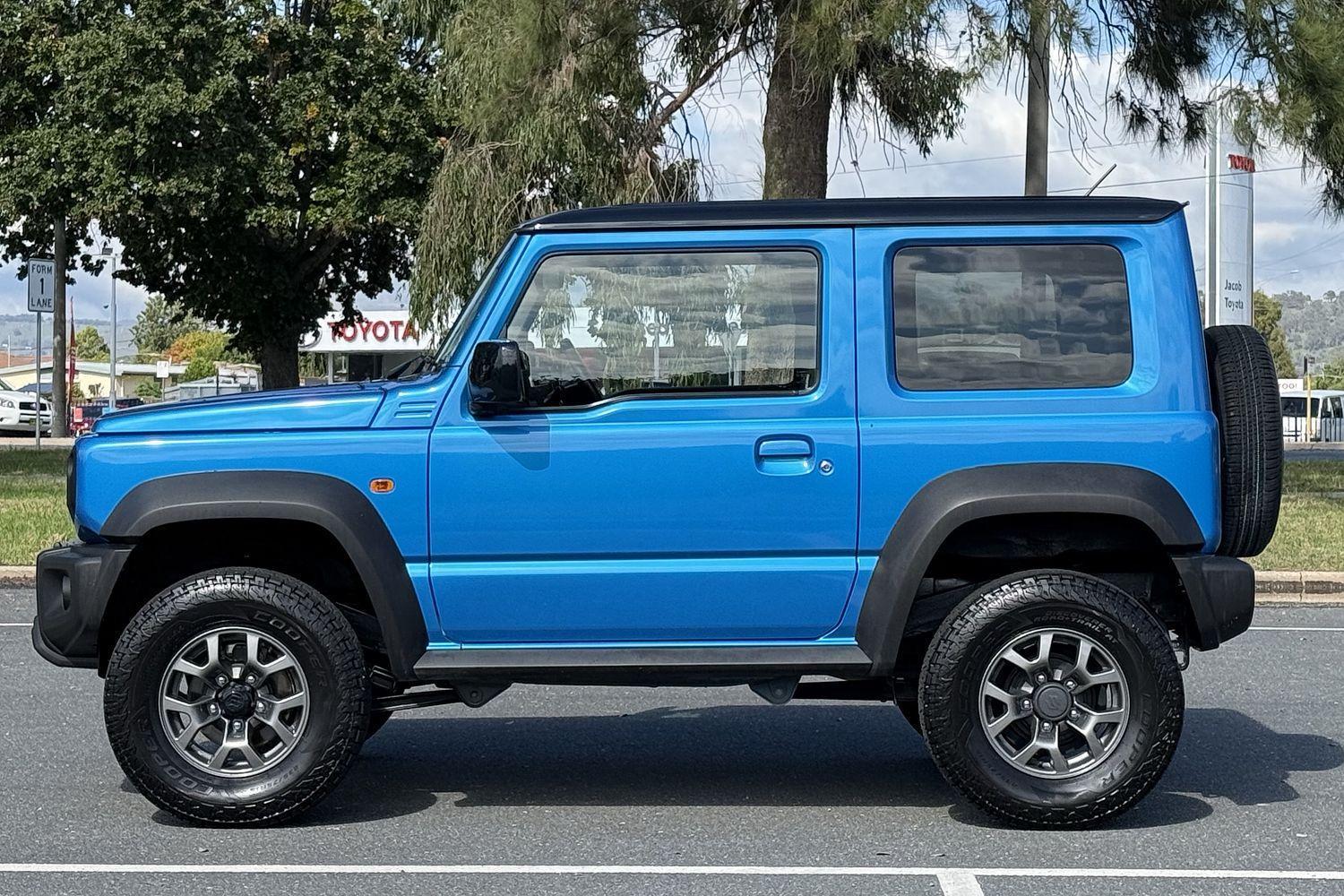 2021 Suzuki Jimny Base in Blue