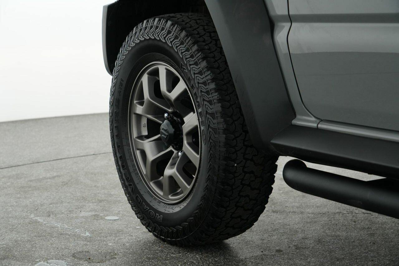 2022 Suzuki Jimny Base in Grey