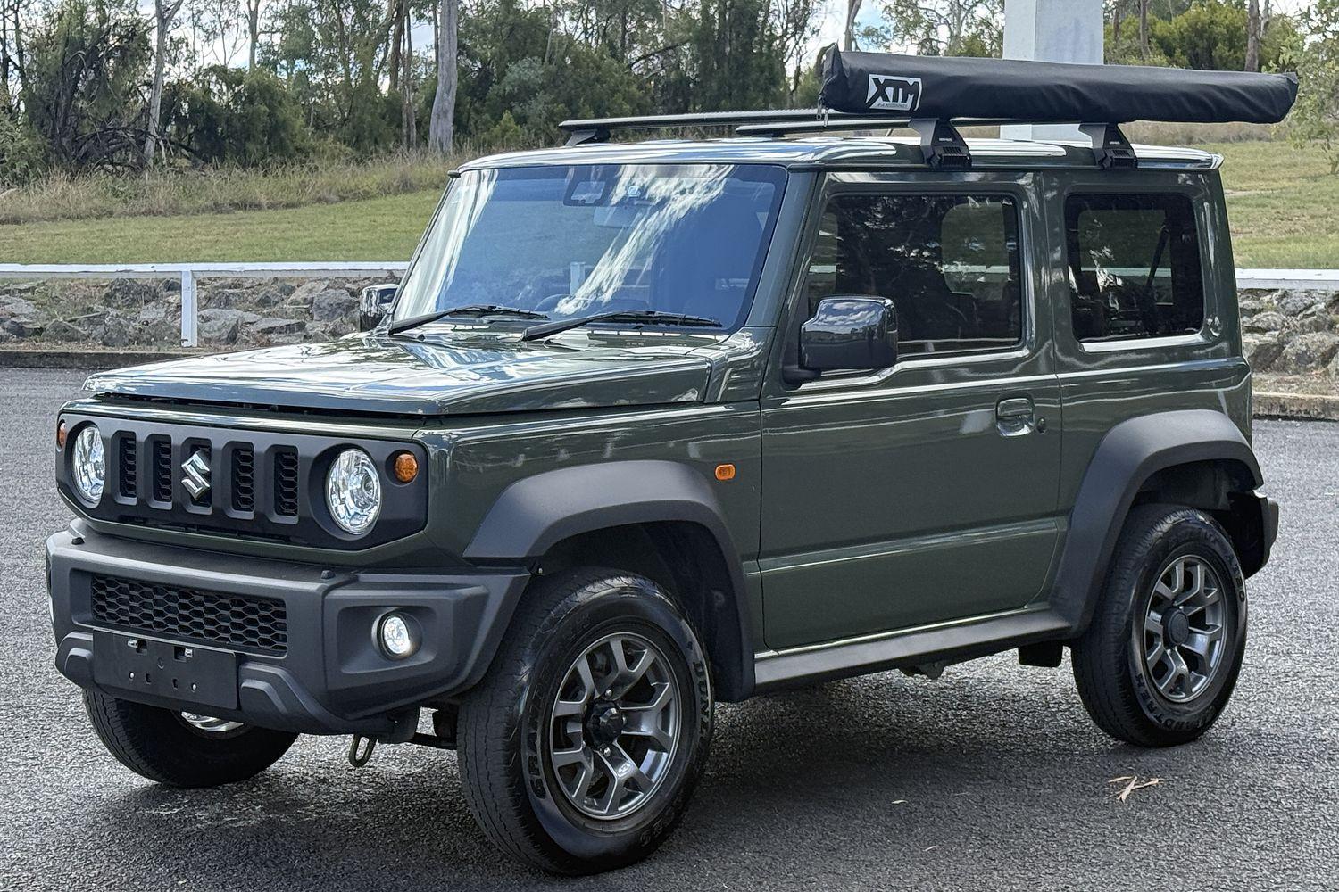 2022 Suzuki Jimny Base in Green