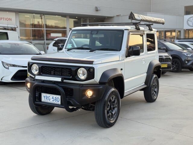 2022 Suzuki Jimny Base in White