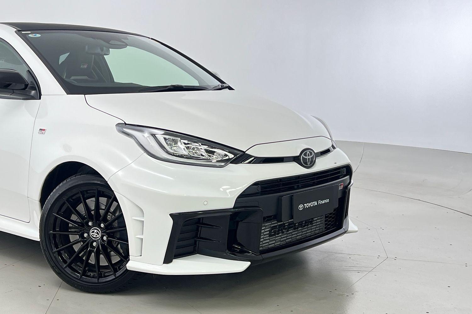 2024 Toyota Yaris GT in White