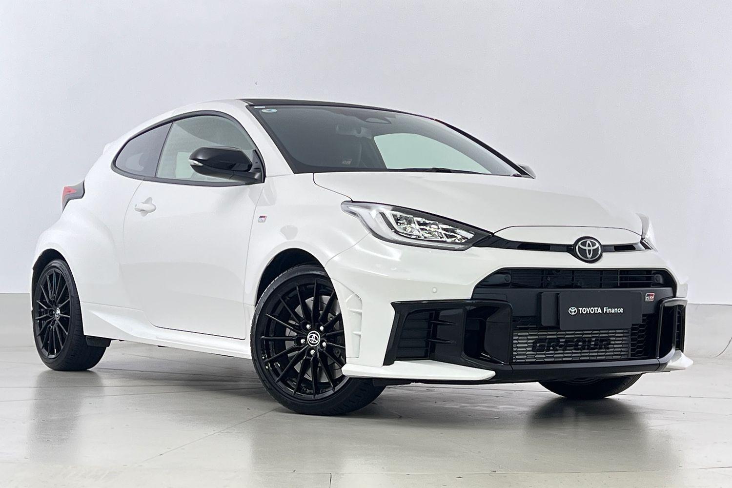 2024 Toyota Yaris GT in White