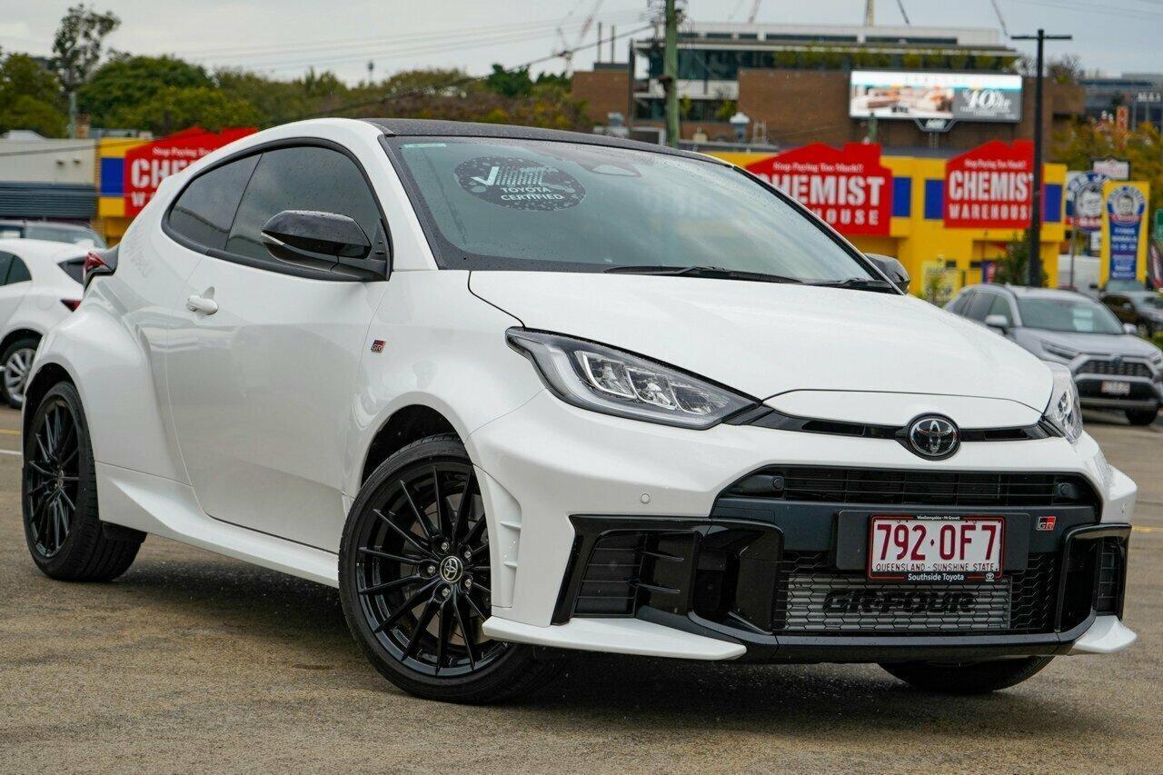 2025 Toyota Yaris GT in White