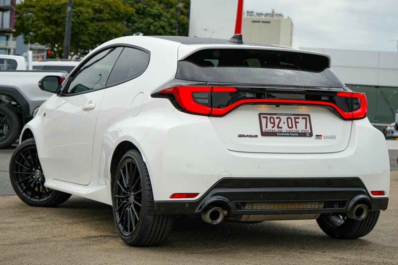 2025 Toyota Yaris GT in White