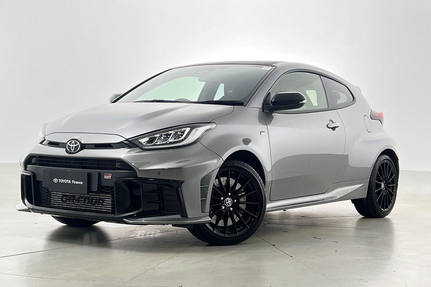 2024 Toyota Yaris GT in Silver