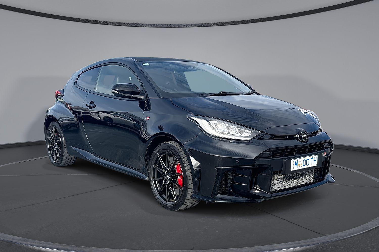 2025 Toyota Yaris GTS in Black