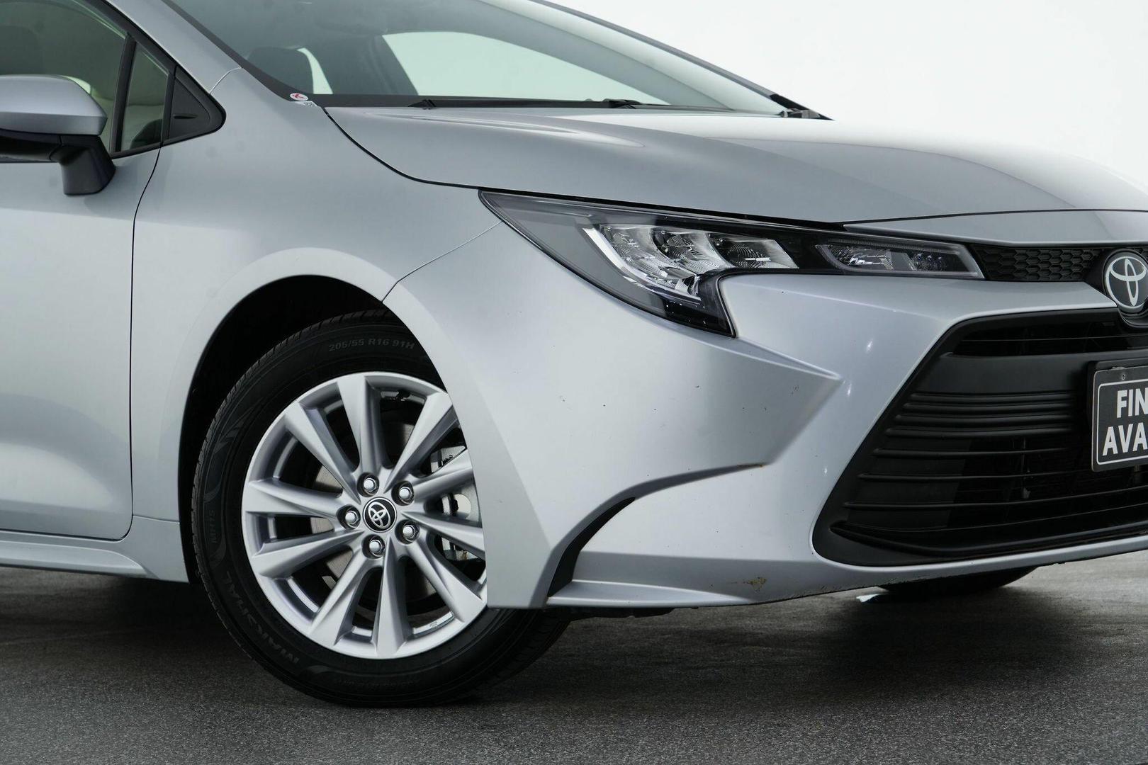 2024 Toyota Corolla Ascent Sport in Silver