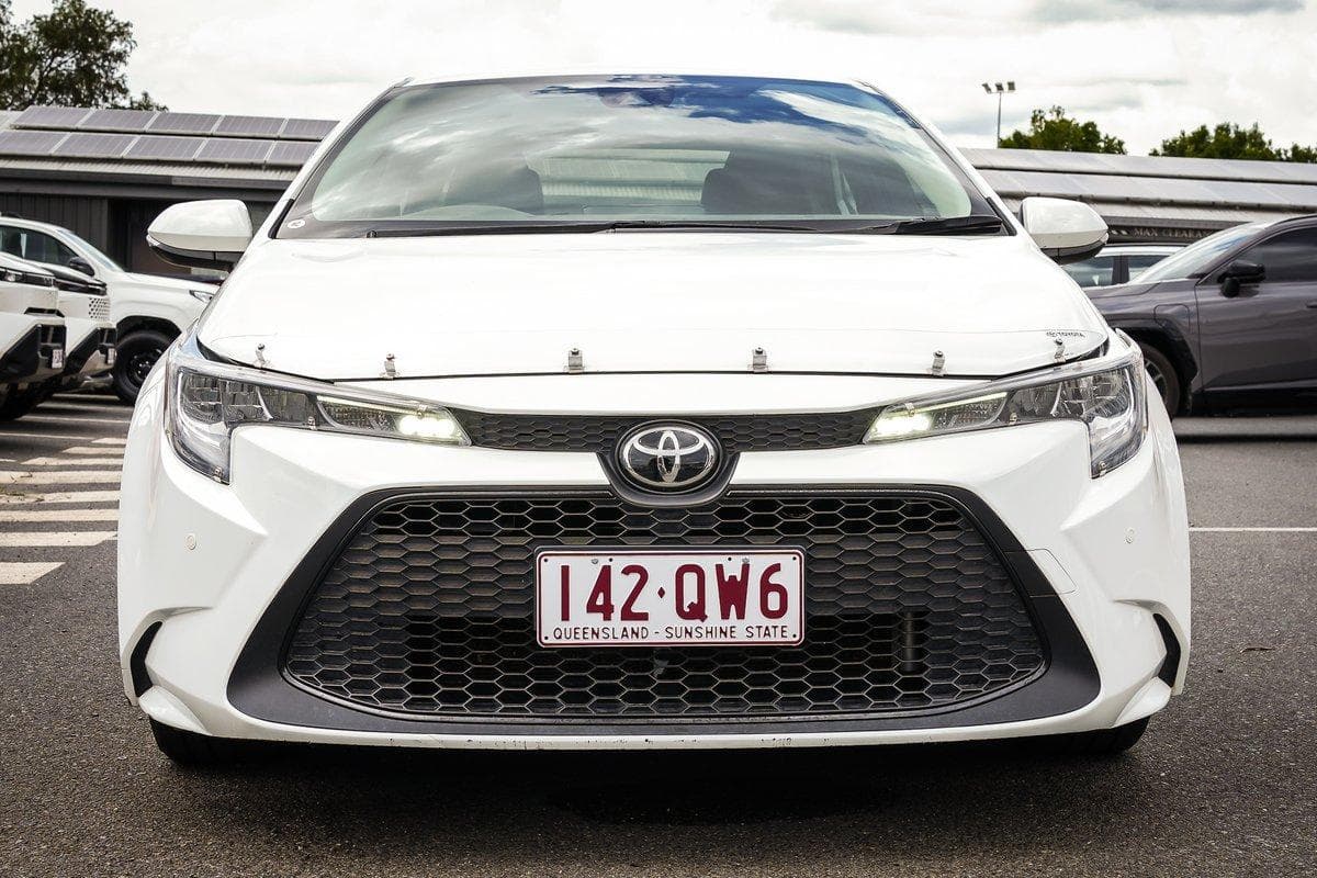 2021 Toyota Corolla Ascent Sport in White