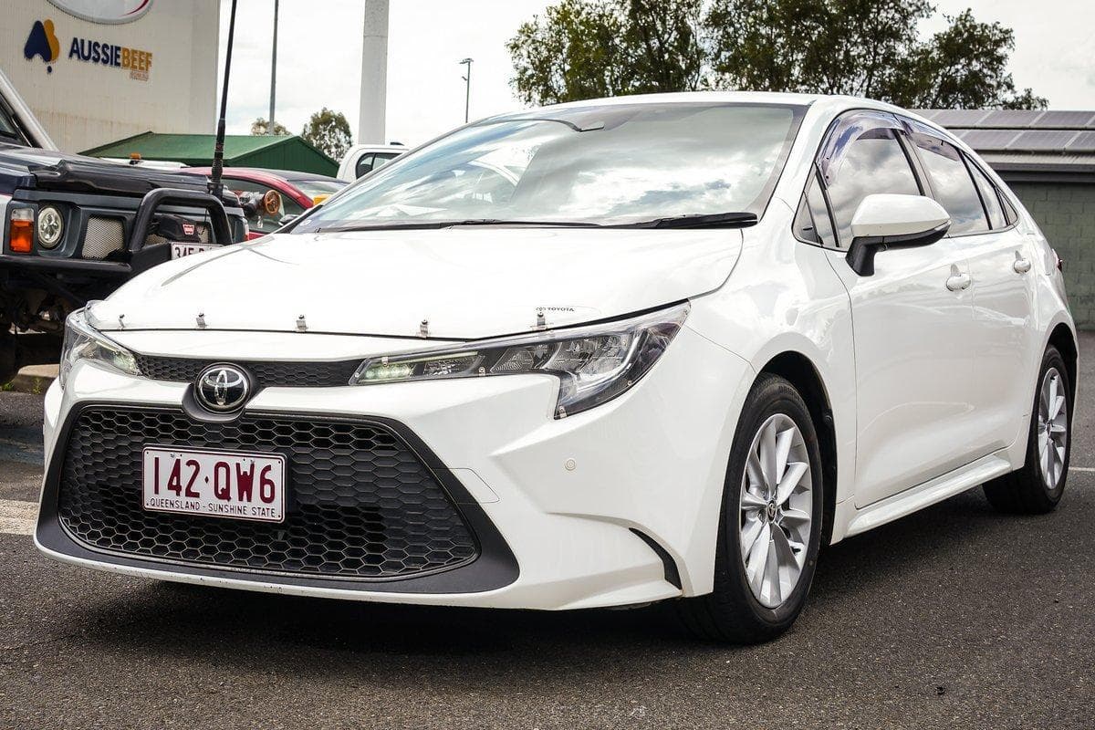 2021 Toyota Corolla Ascent Sport in White