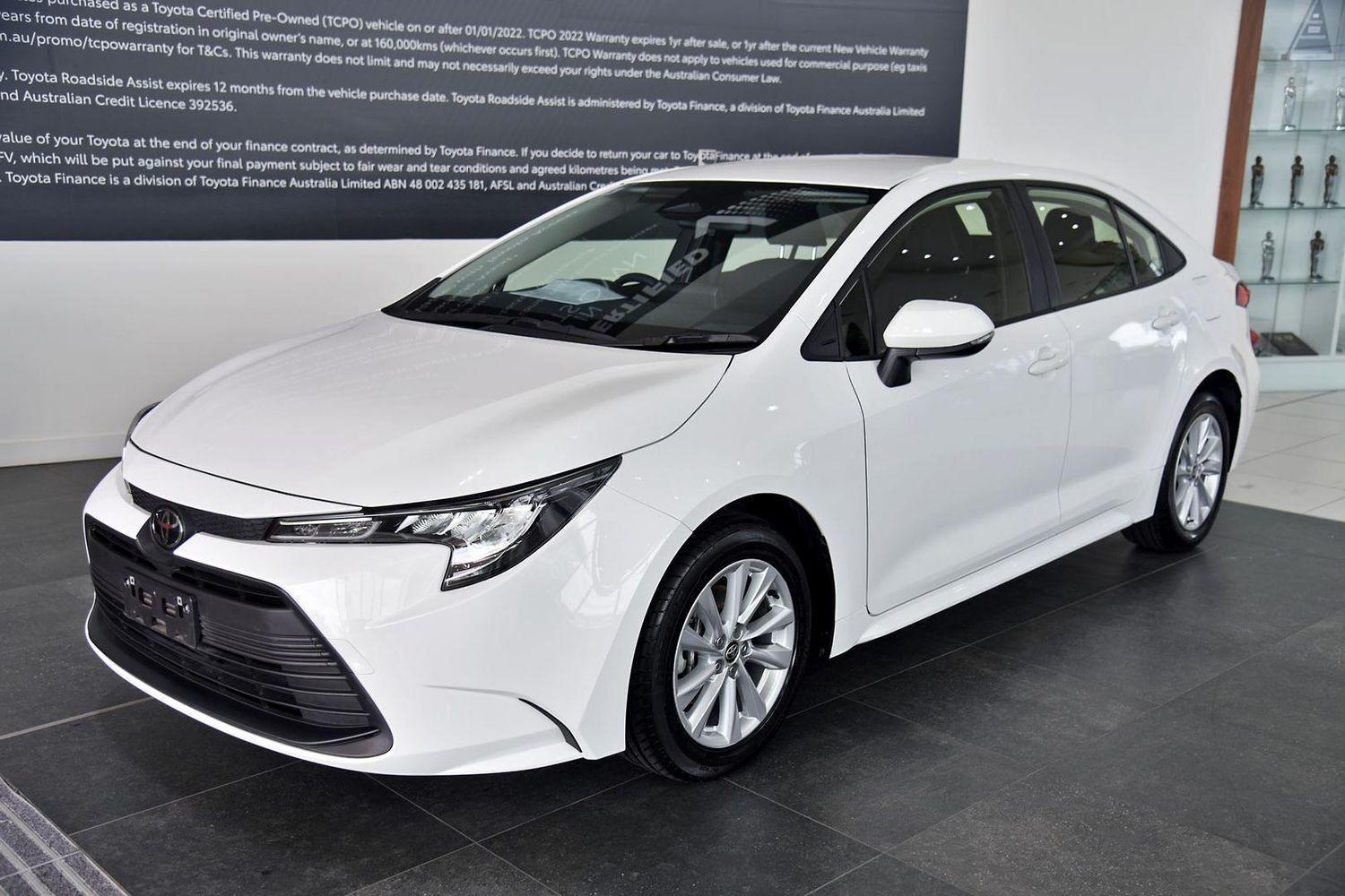 2024 Toyota Corolla Ascent Sport in White