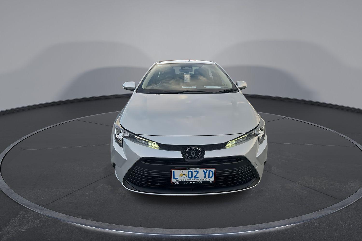 2024 Toyota Corolla Ascent Sport in Silver