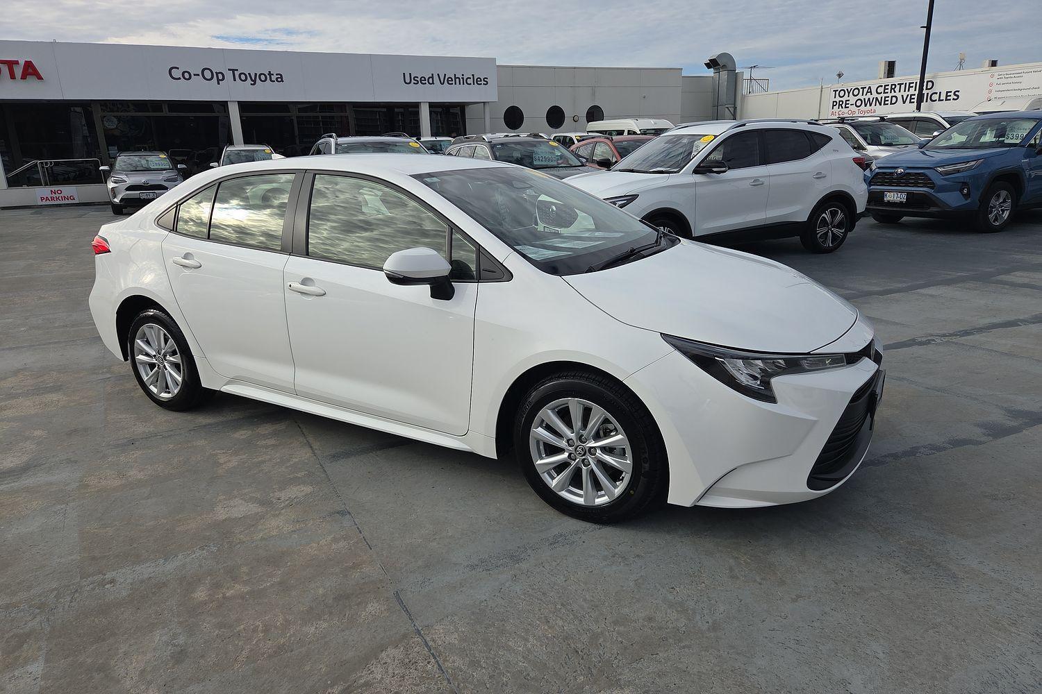 2024 Toyota Corolla Ascent Sport in White