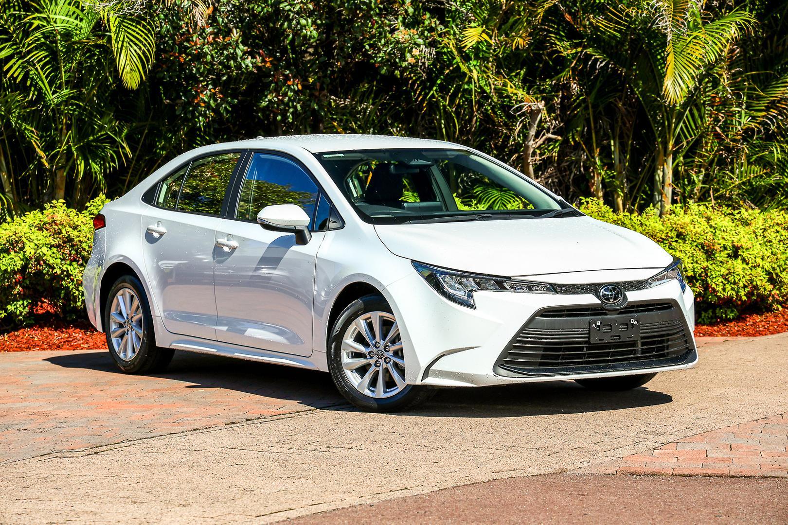 2024 Toyota Corolla Ascent Sport in White