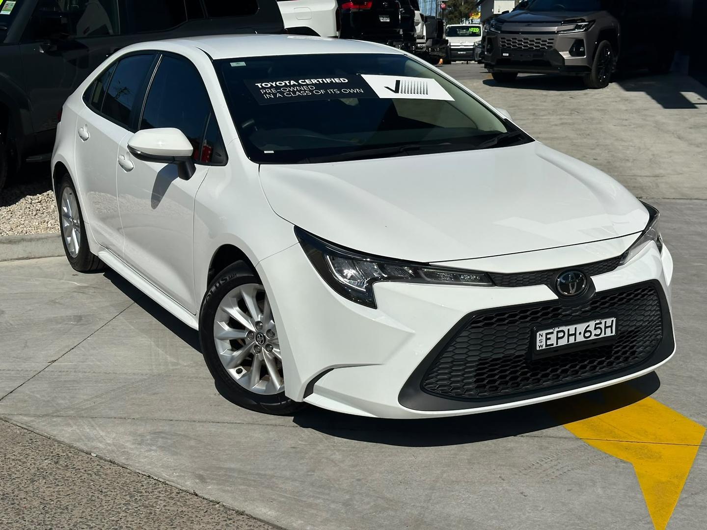 2021 Toyota Corolla Ascent Sport in White