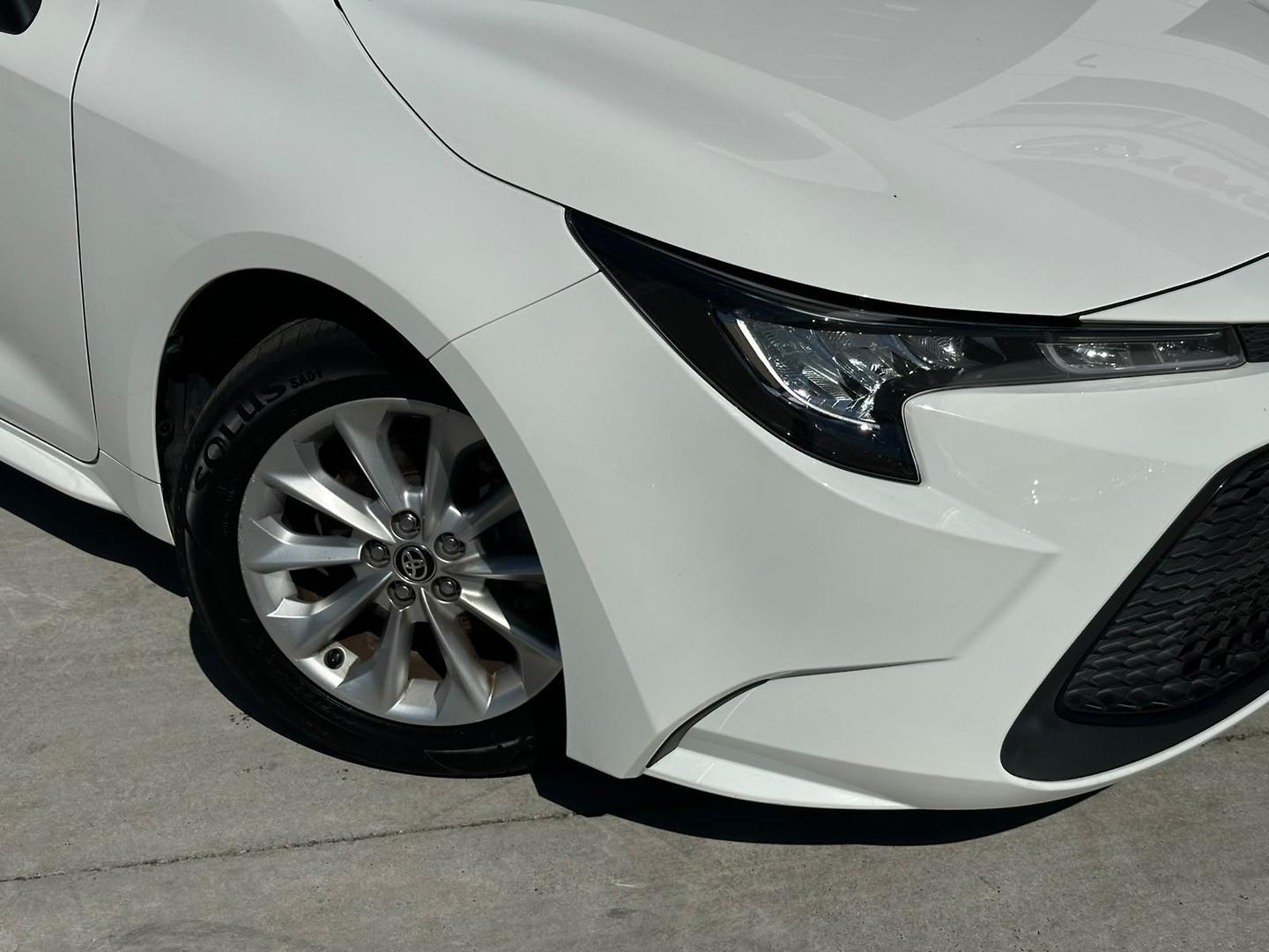 2021 Toyota Corolla Ascent Sport in White