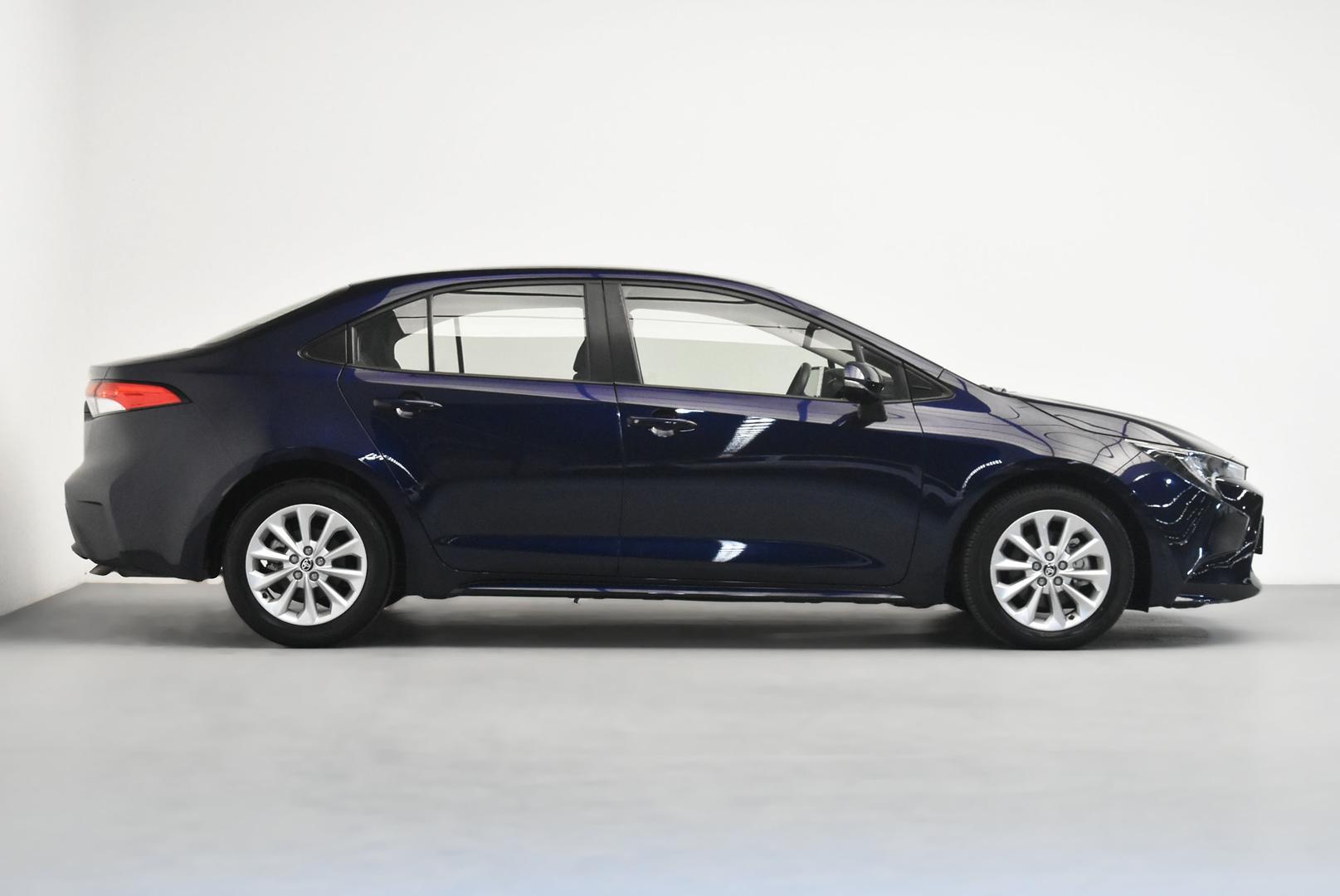 2021 Toyota Corolla Ascent Sport in Blue