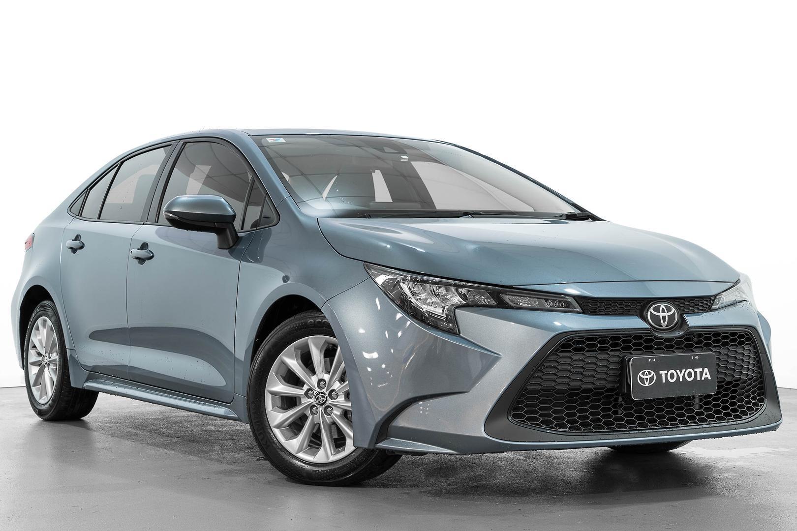 2022 Toyota Corolla Ascent Sport in Grey
