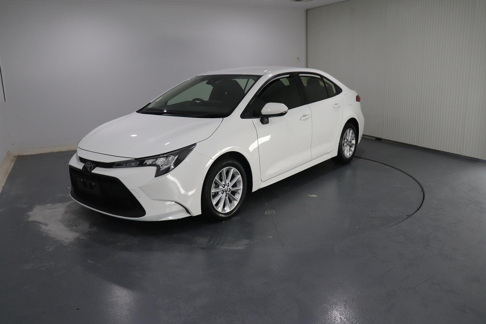 2022 Toyota Corolla Ascent Sport in White