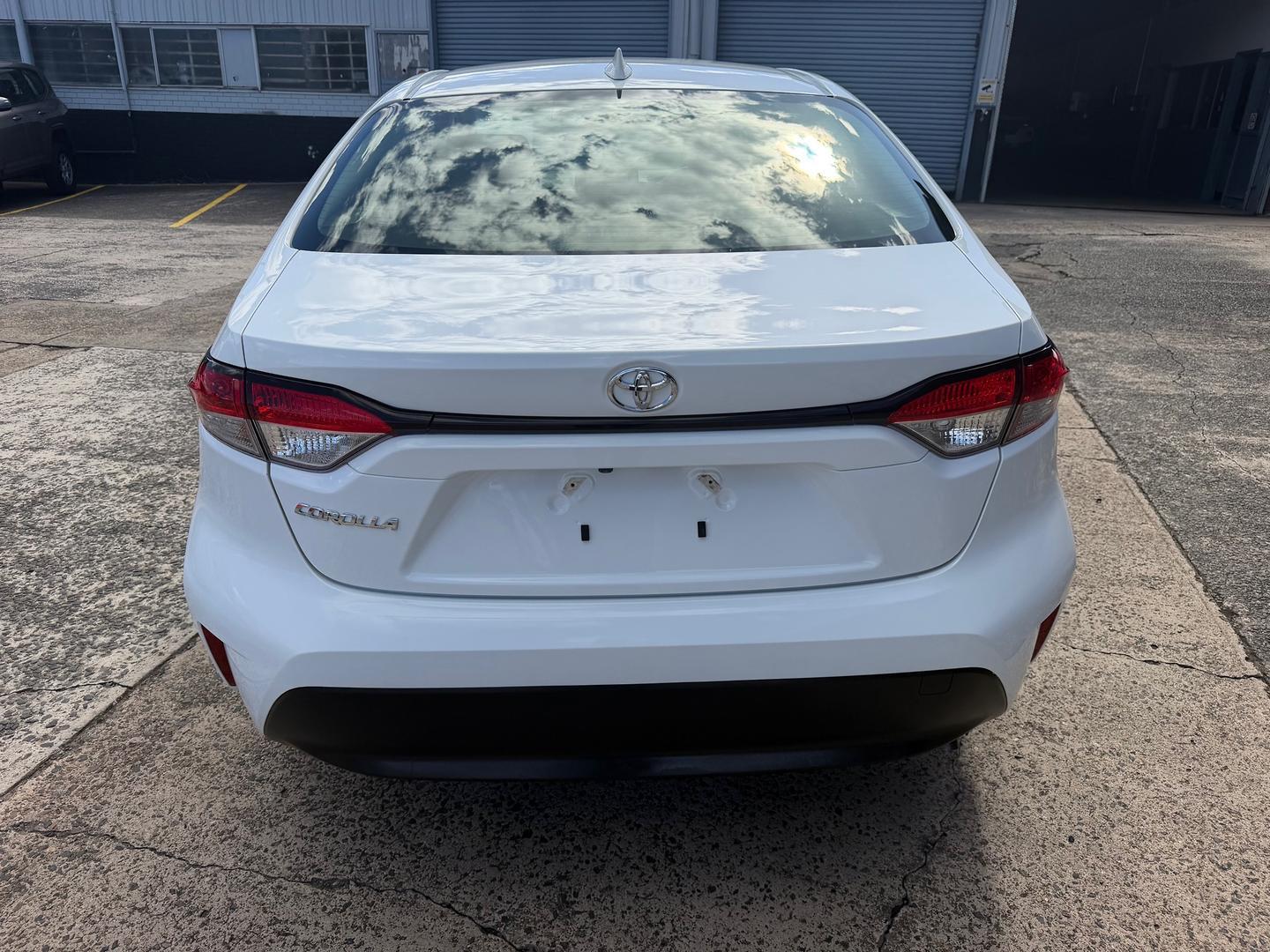 2024 Toyota Corolla Ascent Sport in White