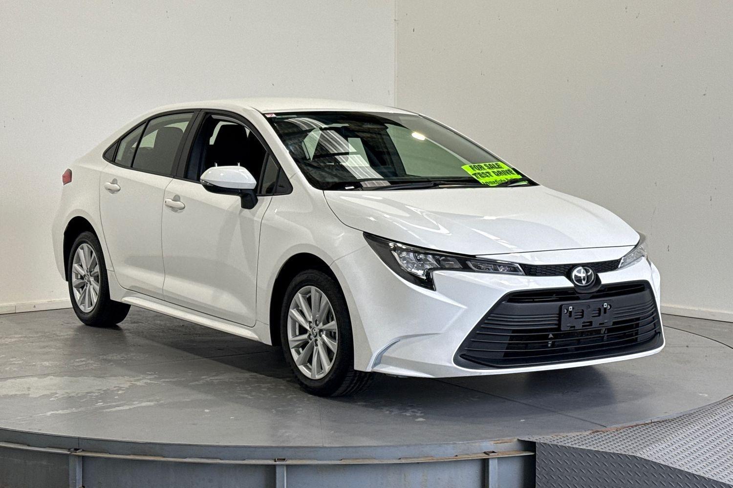 2024 Toyota Corolla Ascent Sport in White