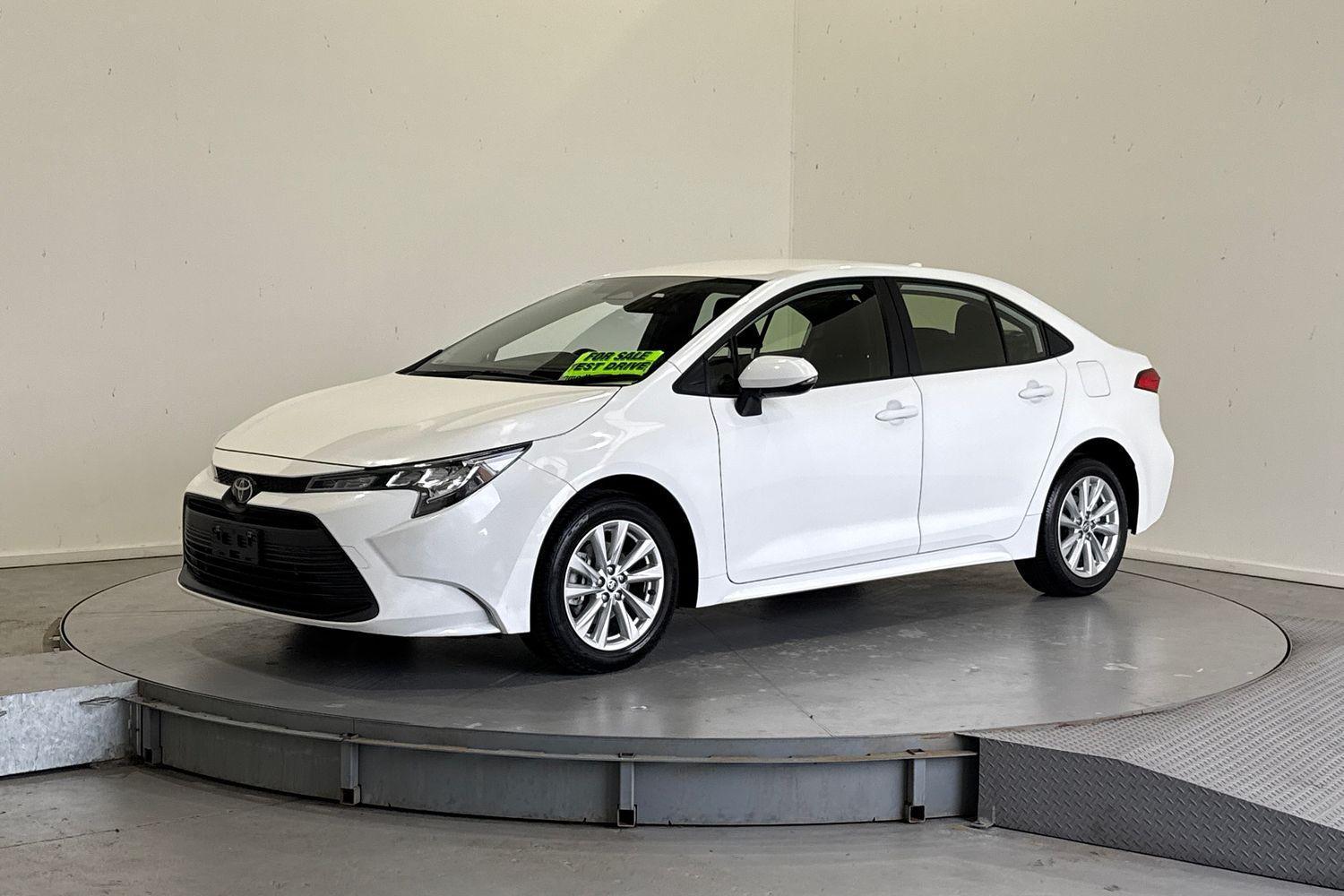 2024 Toyota Corolla Ascent Sport in White