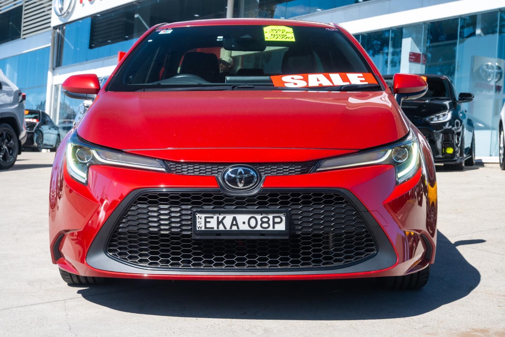 2020 Toyota Corolla ZR in Red